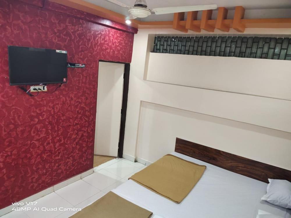 Sai Ganesh Guest House Širdi Exteriér fotografie