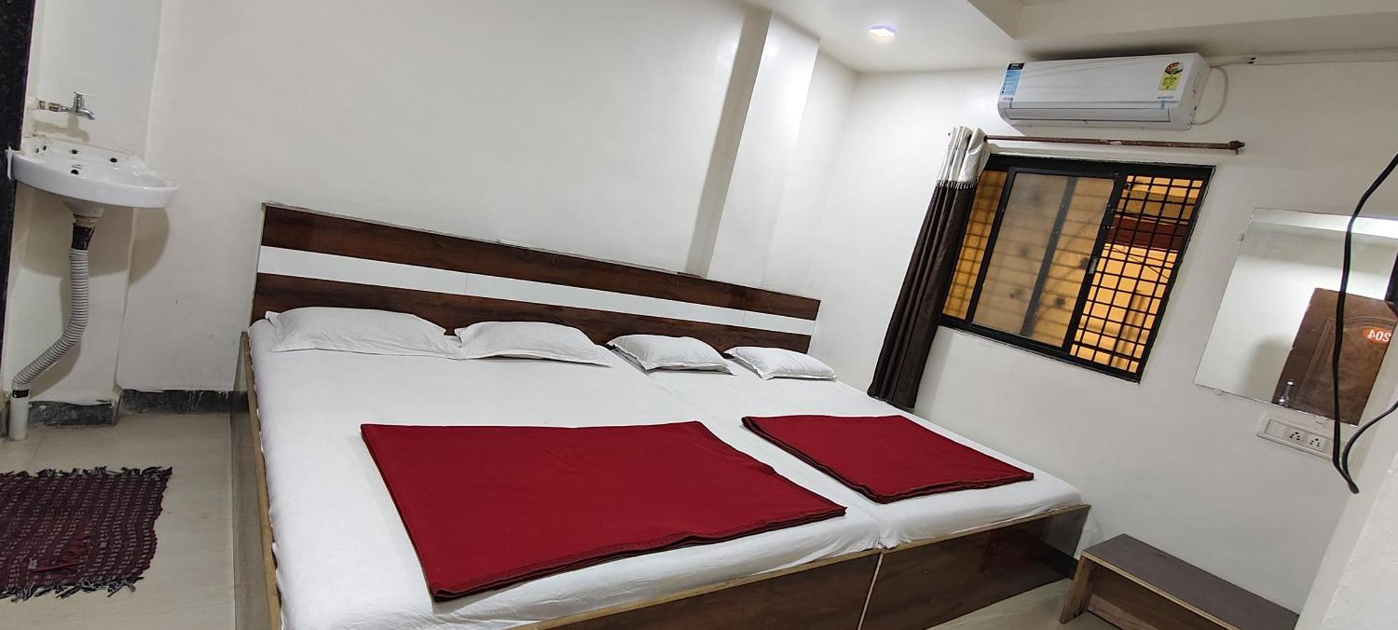 Sai Ganesh Guest House Širdi Pokoj fotografie