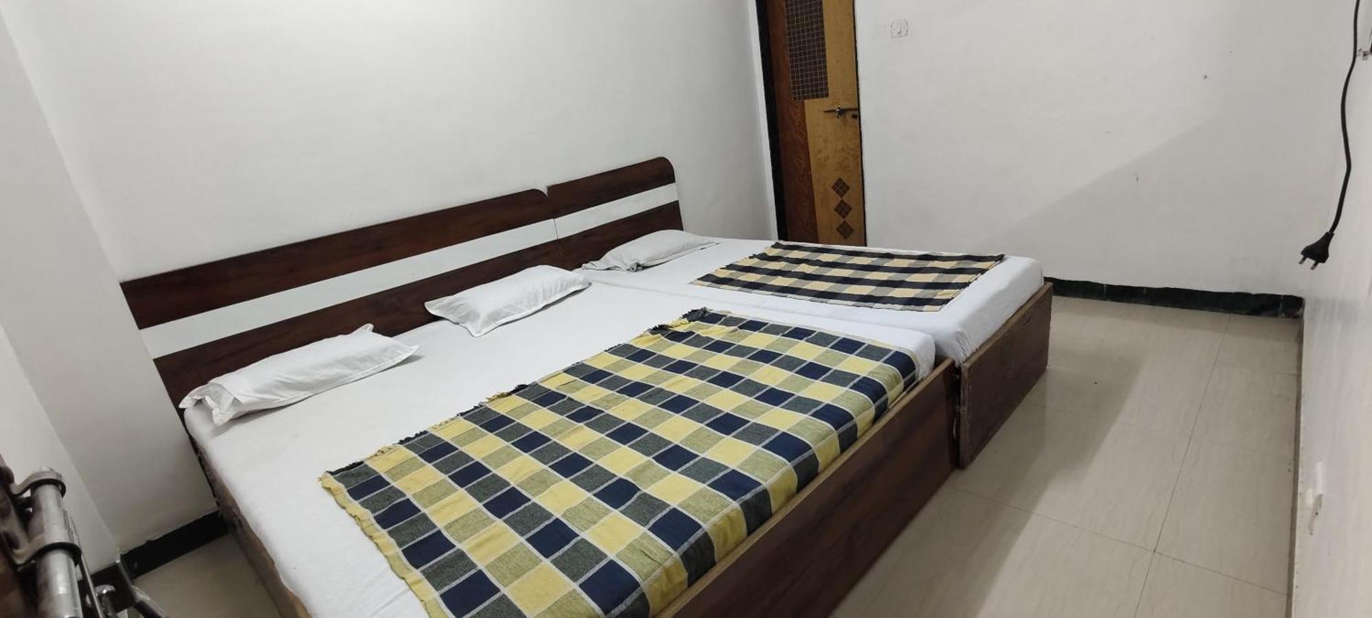 Sai Ganesh Guest House Širdi Pokoj fotografie